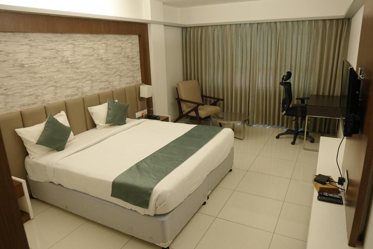 Hotel Konark Khammam Eksteriør billede