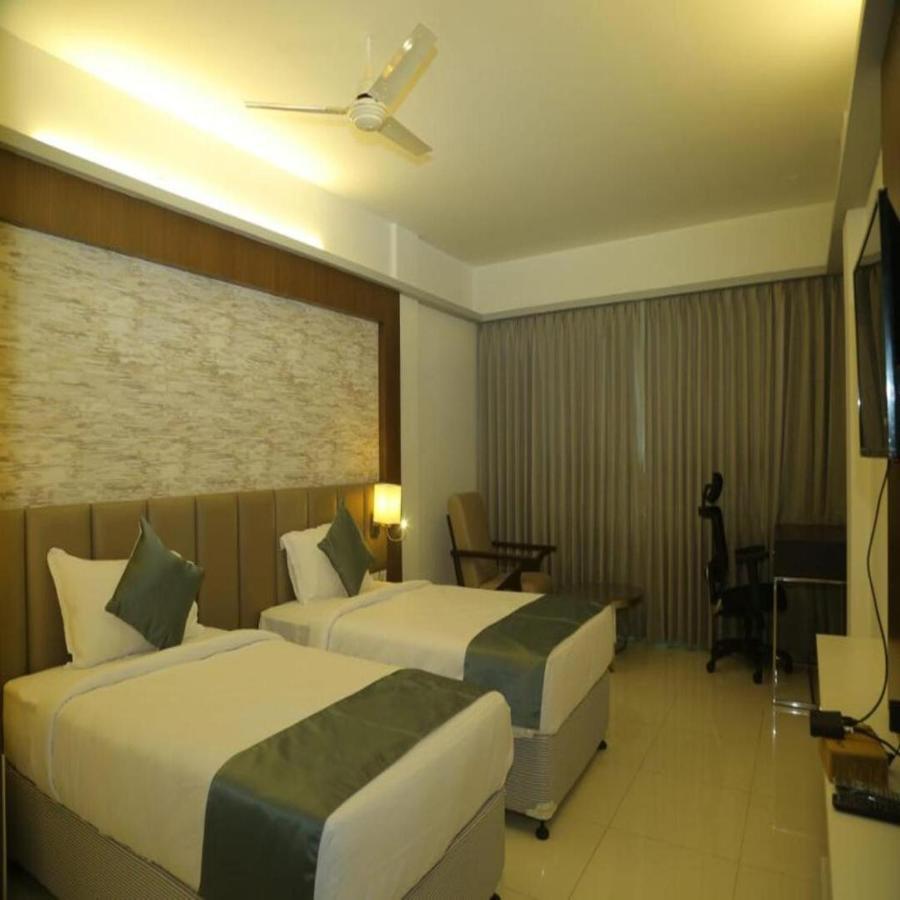 Hotel Konark Khammam Eksteriør billede